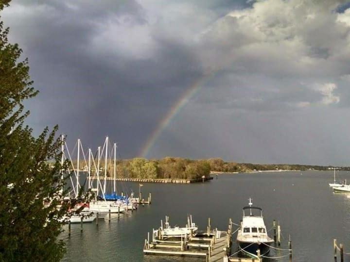 Blue Heron Inn - A Bed And Breakfast Llc Solomons Buitenkant foto